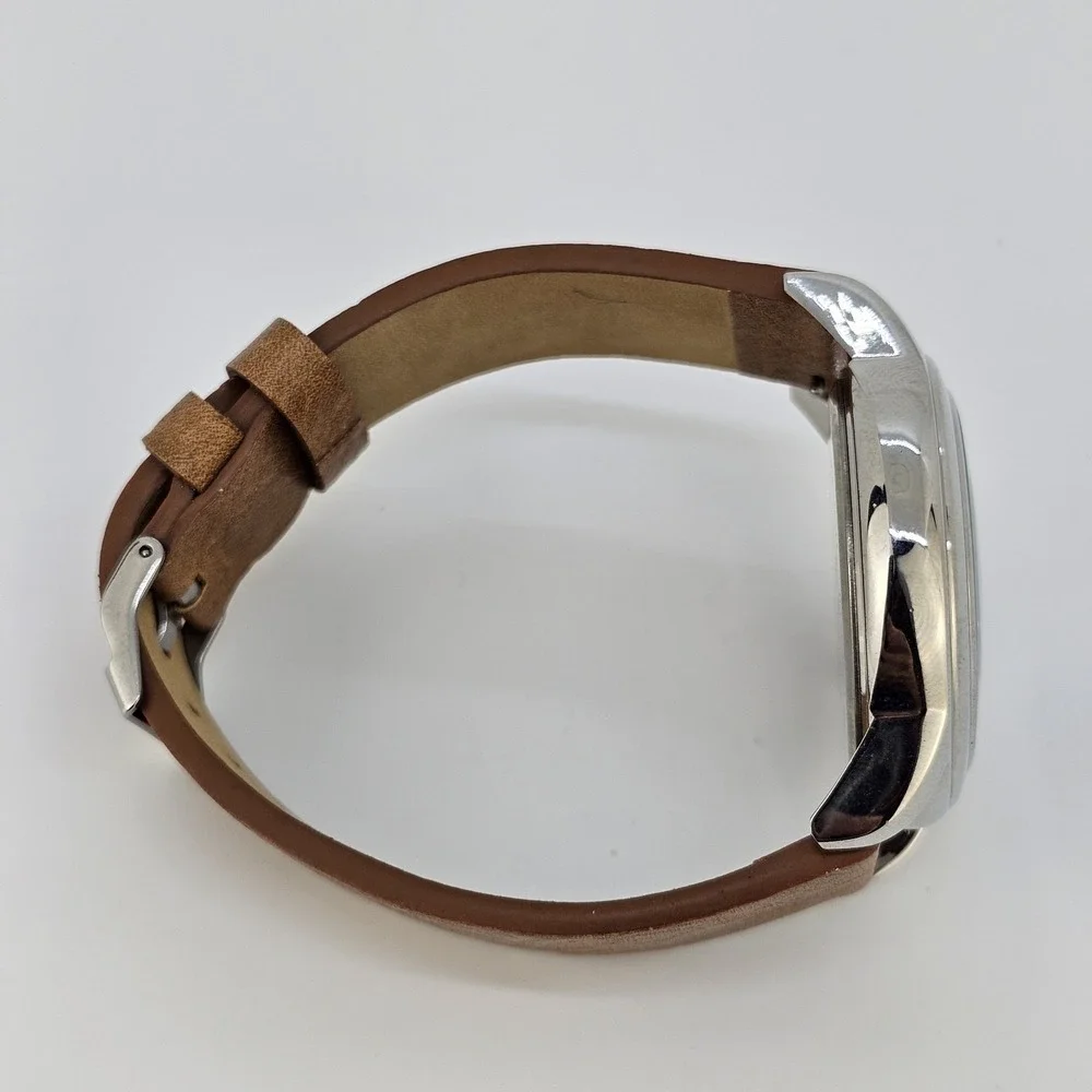 No‎ Boundaries Men's Watch 44MM Purple Dial Brown Leather Bands New Battery